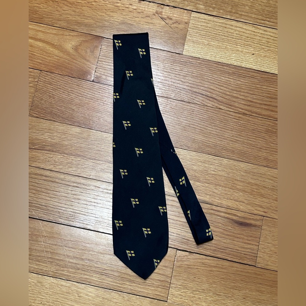 Fendi Cravatte Men’s 100% Silk Neck Tie Logo Flags Navy Yellow Made In Italy
